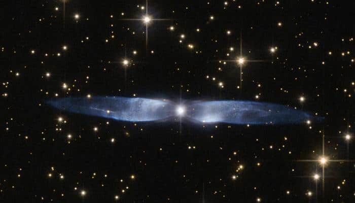 See pic: The icy blue wings of Hen 2-437 from Hubble!