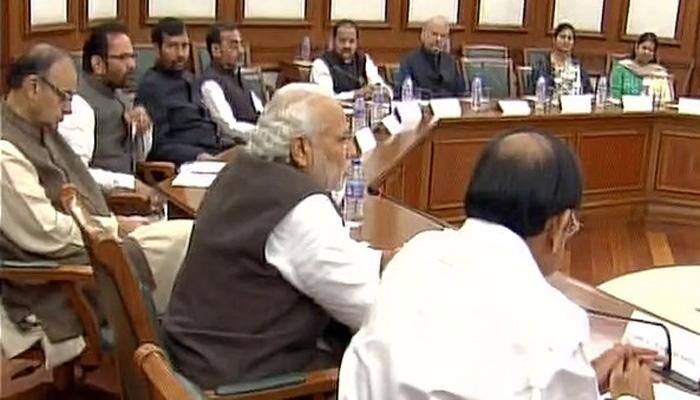 PM Modi chairs all-party meet for &#039;smooth&#039; 2016 Budget session