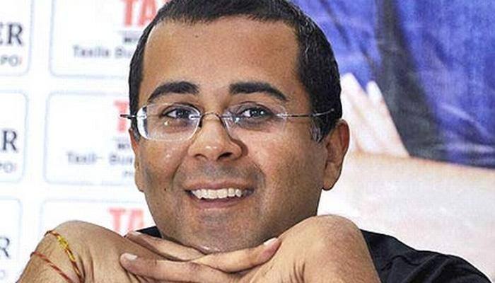 JNU row: Every dog that barks need not be arrested, says Chetan Bhagat. He is being trolled now
