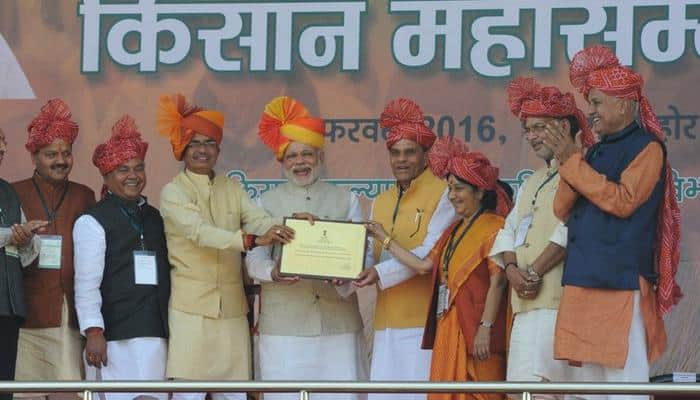 PM Narendra Modi addresses farmers&#039; rally in Madhya Pradesh