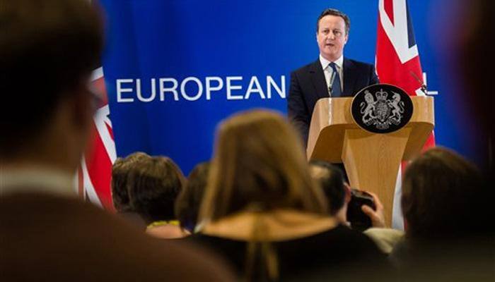 David Cameron hails EU deal to give Britain &#039;&#039;special status&#039;&#039;, battle looms
