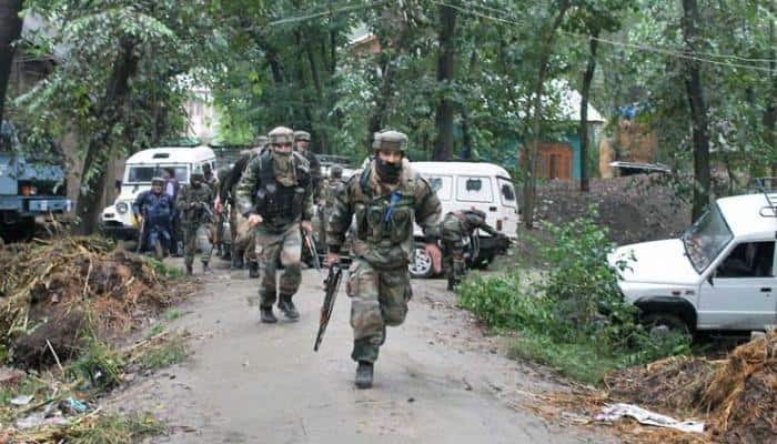 Fierce encounter in J&amp;K&#039;s Pampore underway; 6 troopers, 1 militant dead