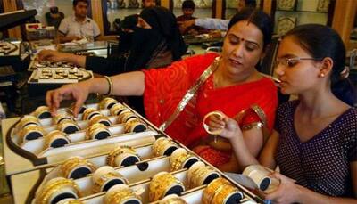 Gold price snaps 3-day losing streak, regains Rs 29,100-level 
