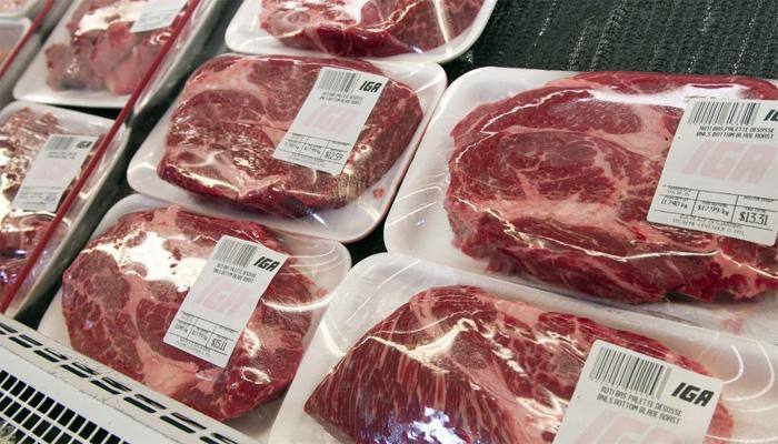 Chinese school gives pork as scholarship prize