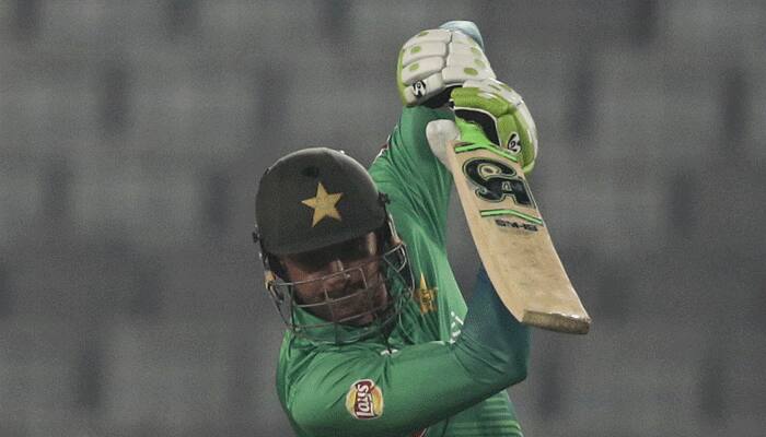 Asia Cup 2016: Shoaib Malik, Umar Akmal ​bail out Pakistan with fighting fifties against UAE