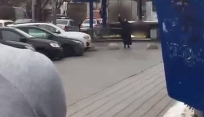 Shocking Video - Moscow woman holding child's severed head says she is a terrorist, screams 'Allahu Akbar'
