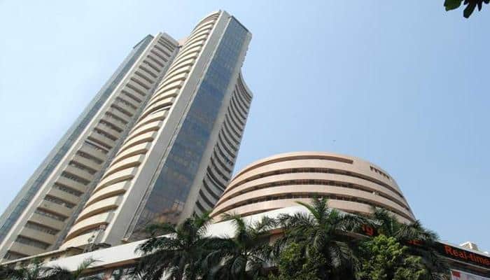 Sensex in a tight band, ticks up 33 points