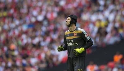 Petr Cech: In-form Arsenal goalkeeper out for three to four weeks
