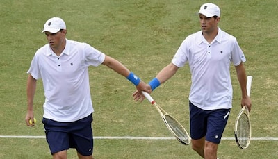 Davis Cup: Bryan brothers win five-set thriller to give USA edge over Australia