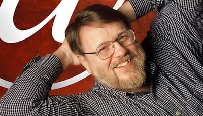 Ray Tomlinson, inventor of Email and @ symbol dies at 74