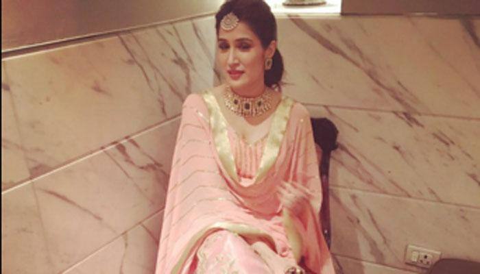 Working with Naseeruddin Shah, Arshad Warsi learning experience: Sagarika Ghatge