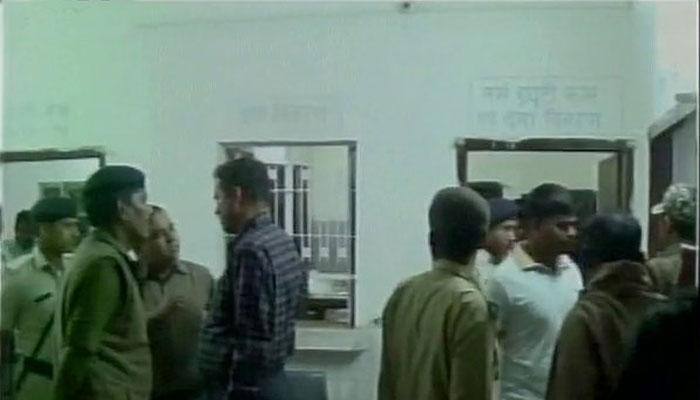 Encounter on between police and criminals in Bihar, 4 cops injured