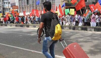 Central trade unions stage dharna before East Singhbhum district headquarter