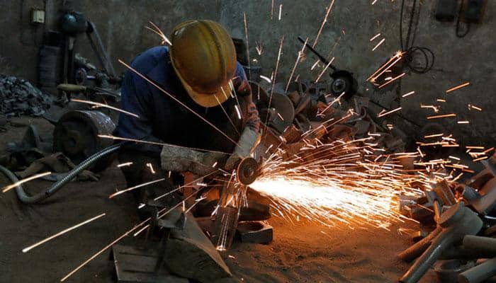 India&#039;s industrial output falls for third straight month, contracts 1.5% in January