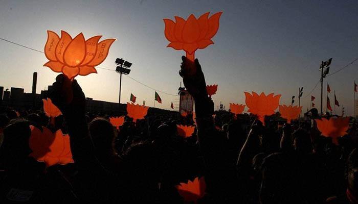Angry BJP MLA threatens to chop off government officials' hands