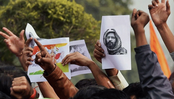 Afzal Guru row: JNU students decide not to accept university&#039;s probe panel report