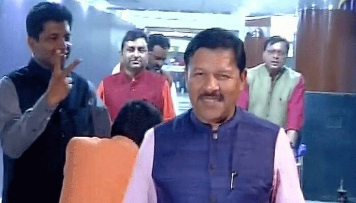 Nine Congress MLAs in Uttarakhand rebel, BJP stakes claim to form govt; 35 legislators reach Delhi