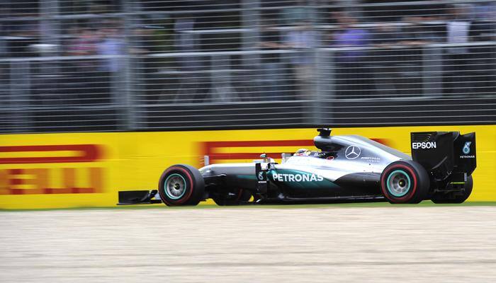 Australian GP: Mercedes' Lewis Hamilton on pole as new-look format flops
