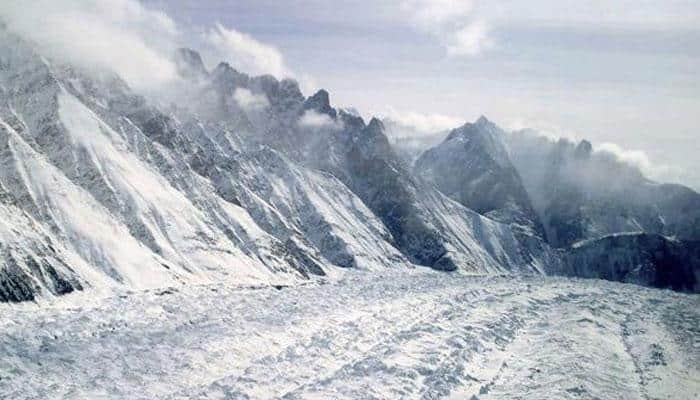 One soldier missing, another rescued after avalanche hits army post in Kargil
