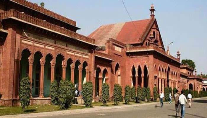 Students clash over India-Pakistan T20 match at AMU, one critical