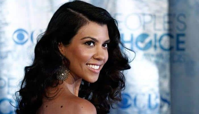 Kourtney Kardashian flaunts racy image of string bikini bottom