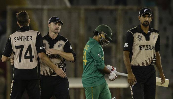New Zealand crush Pakistan by 22 runs to cruise into semifinals of ICC World Twenty20