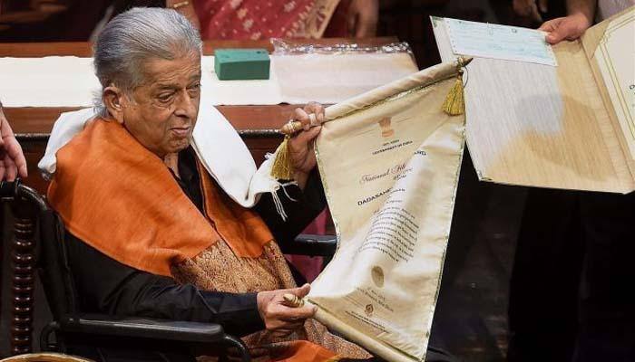 Shashi Kapoor's family rubbishes health rumours, says actor all hale and hearty