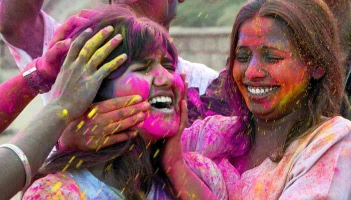 Delhi revels in sunshine and Holi colours