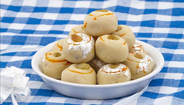 Recipe: 'Mathura Ka Pedha' by Chef Sanjeev Kapoor—Watch video!