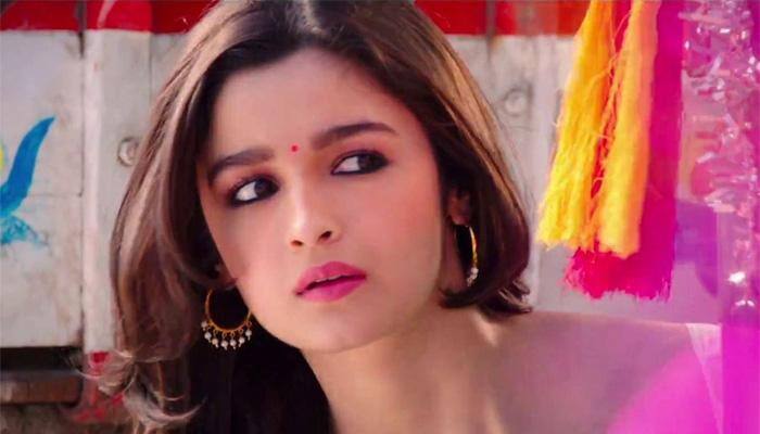 Do you remember Alia Bhatt's role in 1999's blockbuster 'Sangharsh'! - See pic