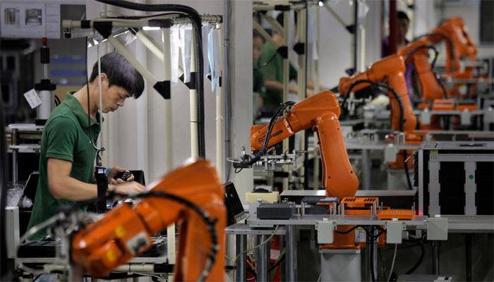 China's industrial profits return to growth