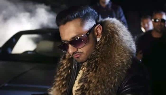 &#039;Zorawar&#039; Yo Yo Honey Singh, Bani J&#039;s &#039;Raat Jashan Di&#039; is a party anthem right away!