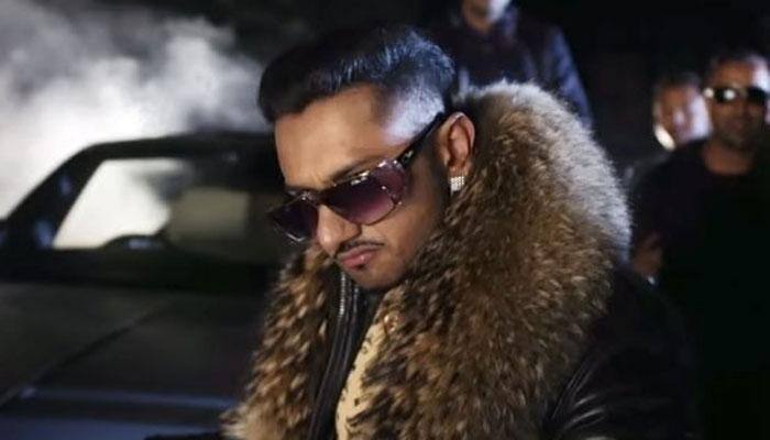 'Zorawar' Yo Yo Honey Singh, Bani J's 'Raat Jashan Di' is a party anthem right away!