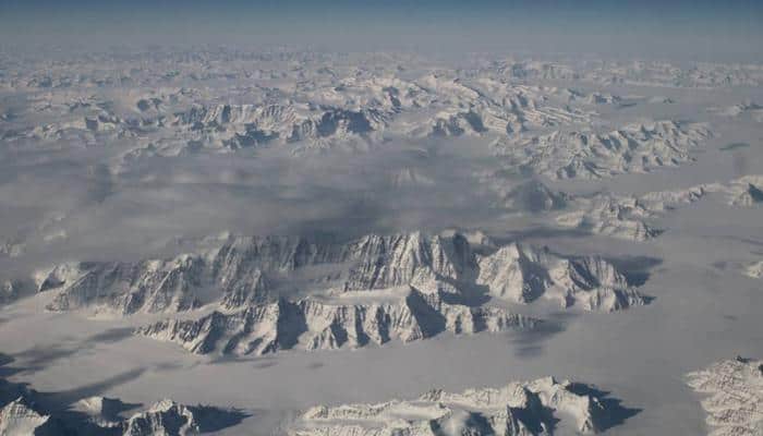 This is how Greenland's ice sheet looks from 40,000 feet!