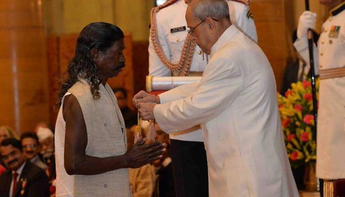 Haldhar Nag - The Class 3 dropout poet is Padma Shri recipient. Know more about him