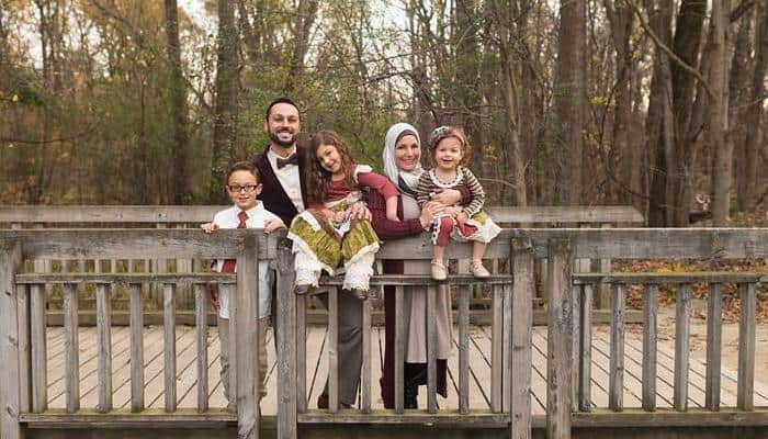 Muslim couple, their 3 young kids evicted from United Airlines flight for &#039;safety&#039; issues: Watch