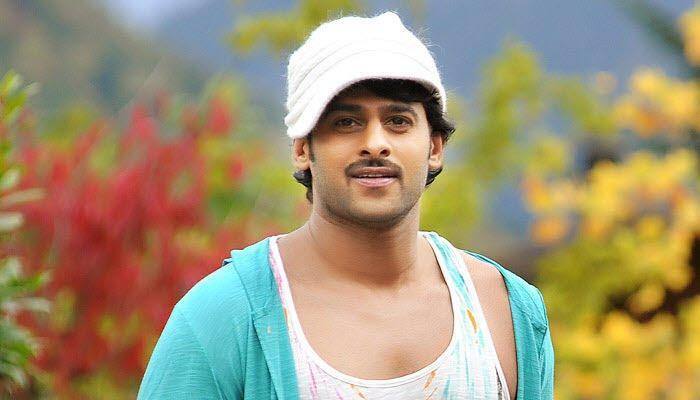 'Baahubali' actor Prabhas spends time with fans at home