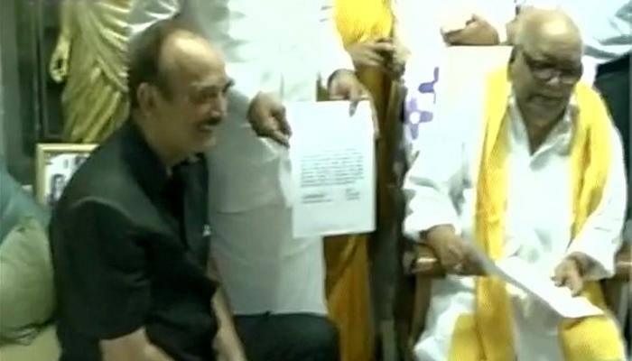 Ghulam Nabi Azad meets Karunanidhi, declares Cong will contest on 41 seats in Tamil Nadu