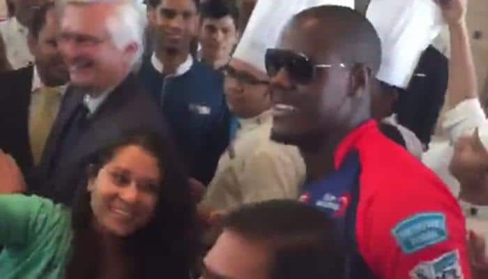 WATCH: Carlos Brathwaite given crazy ‘Champion’ welcome by Delhi Daredevils, hotel staff on arrival