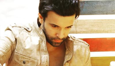 Don't want to do mediocre roles in films: Aamir Ali