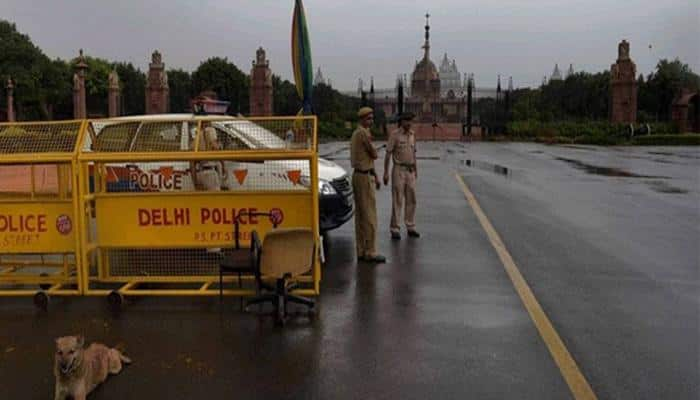 Security alert! Three Pakistani terrorists travelling in grey car may target Delhi, Mumbai, Goa