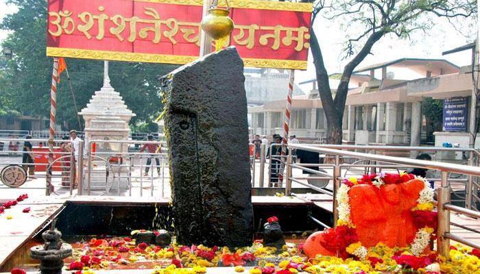 Male devotees storm into inner sanctum of Shani Shingnapur temple