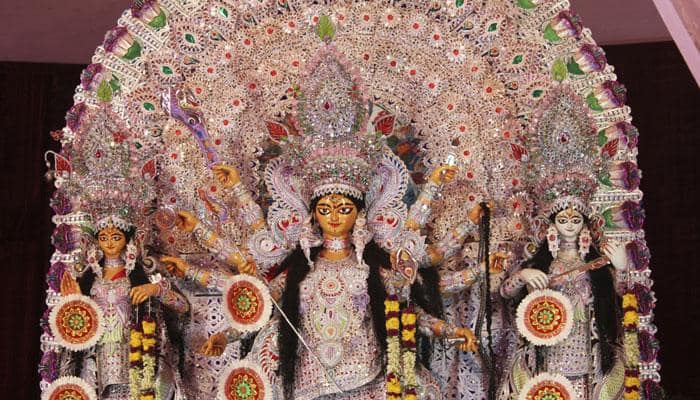 Navratri special: These Top 10 &#039;Mata Ki Bhente&#039; will make you sing &#039;Jai Mata Di&#039;!