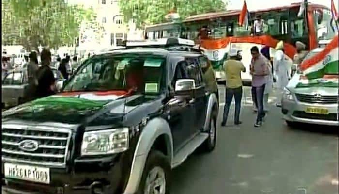 'Chalo NIT': 150 youths head to Srinagar from Delhi to support students
