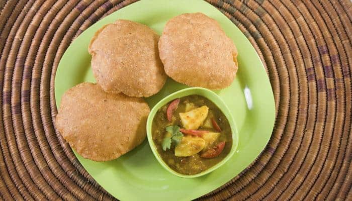 Navratri recipe: Watch how to make vratwale aloo puri by Sanjeev Kapoor