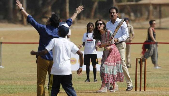 Royal couple show their cricketing skills in Mumbai