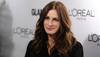 Foster 'couldn't believe' casting Julia Roberts for her film