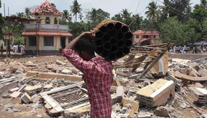 Kerala temple tragedy: Five officials Puttingal Trust surrender