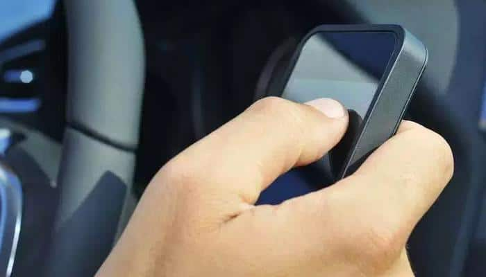 Soon, panic button in cell phones for women&#039;s safety