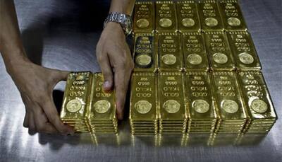 Gold price at 3-week high as dollar struggles amid US rate outlook